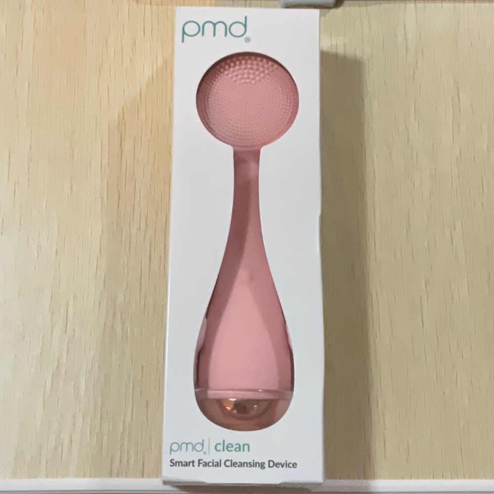COPY - PMD Clean smart facial cleansing device